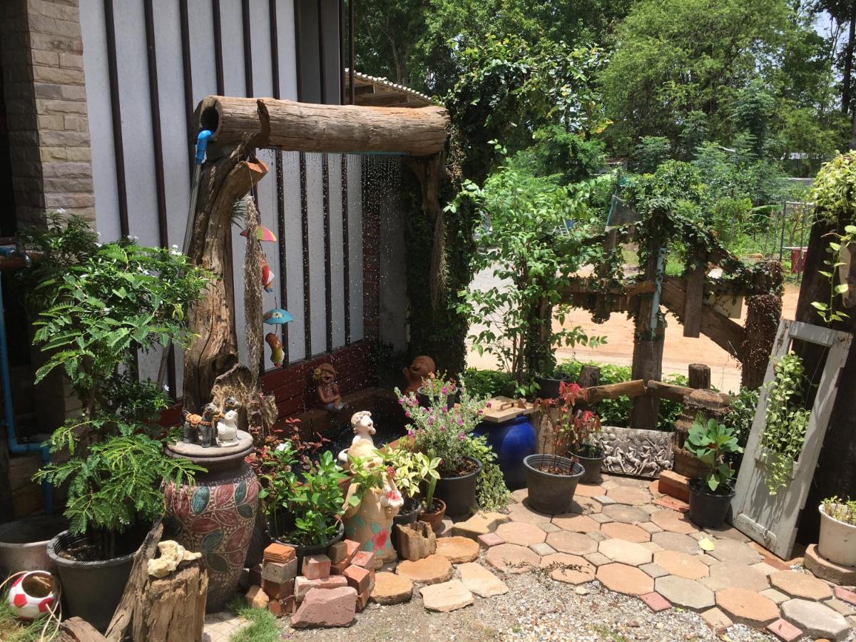 Siam Guesthouse Kanchanaburi Exterior foto